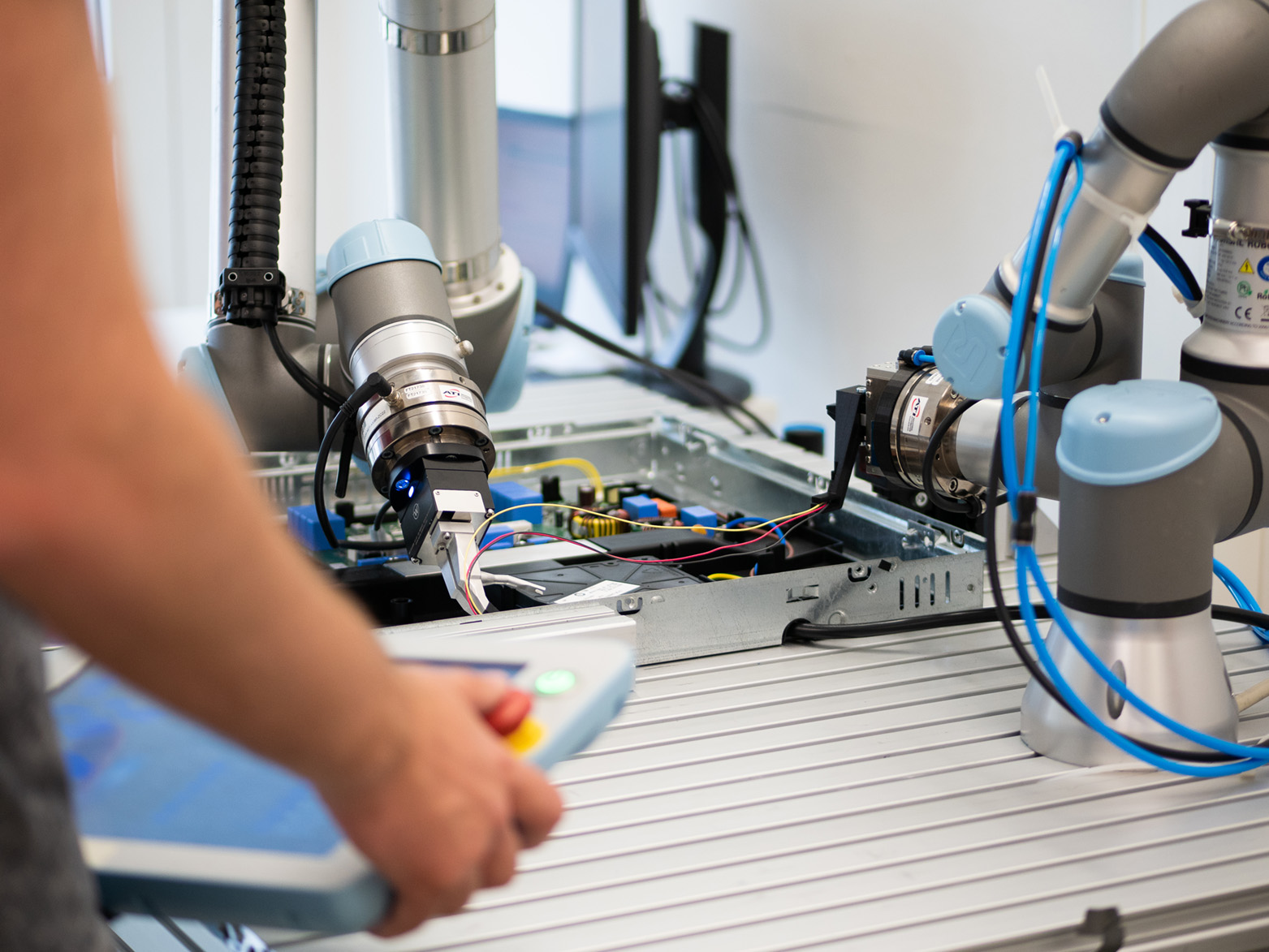 Winner small image - ArtiMinds Robotics GmbH