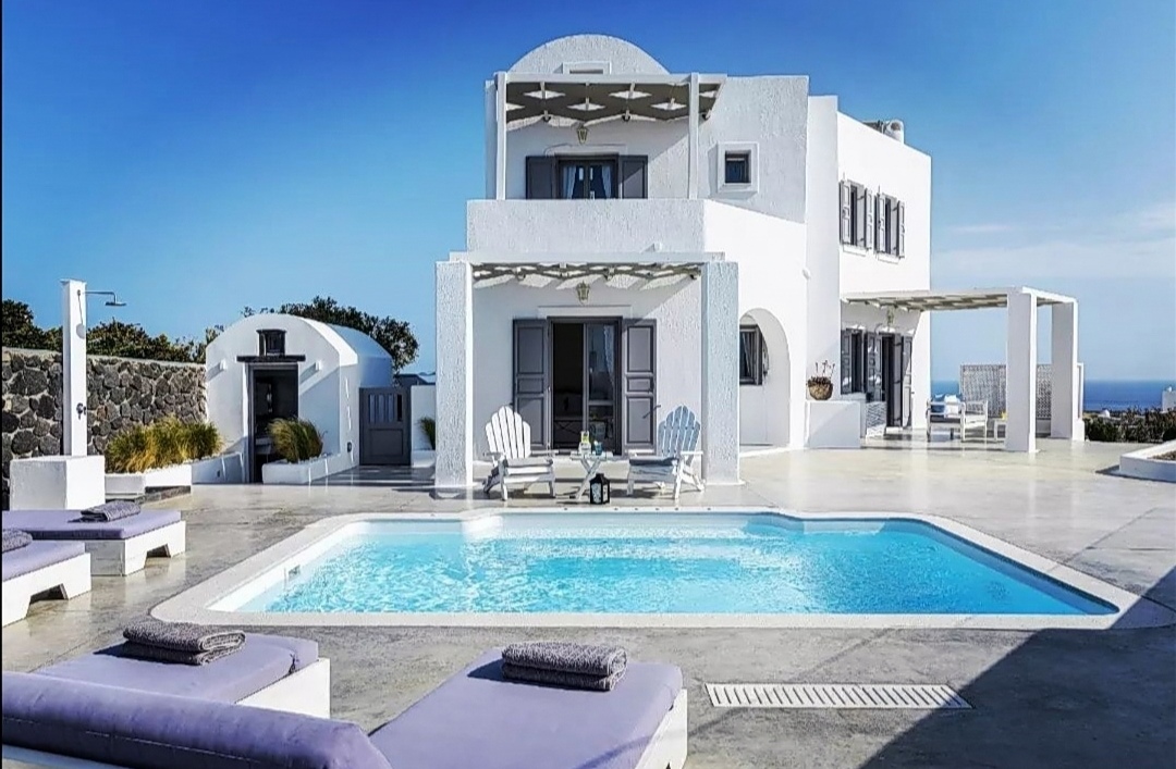 Winner small image - Hemera Holiday Home villa in Santorini
