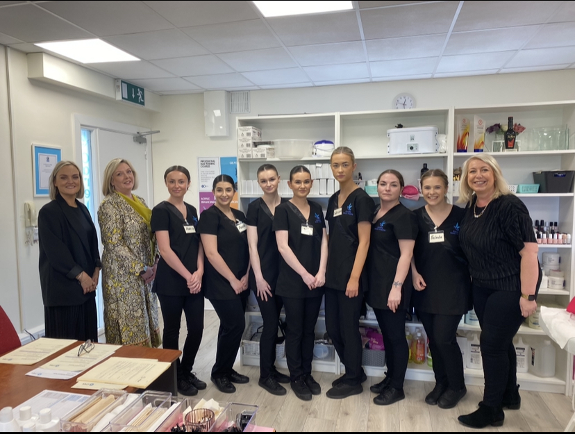 Winner small image - Carella Beauty Training
