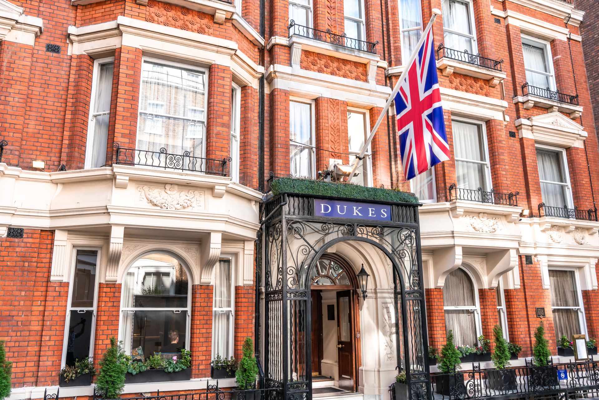 Winner small image - DUKES London
