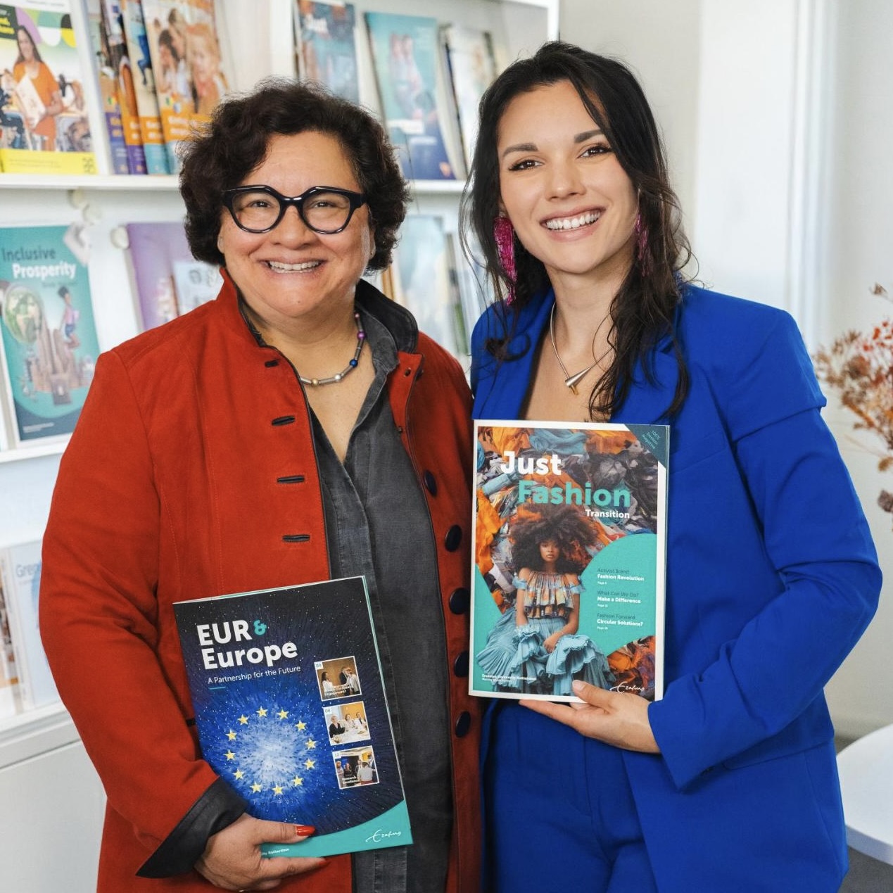 Winner small image - Creative Desk